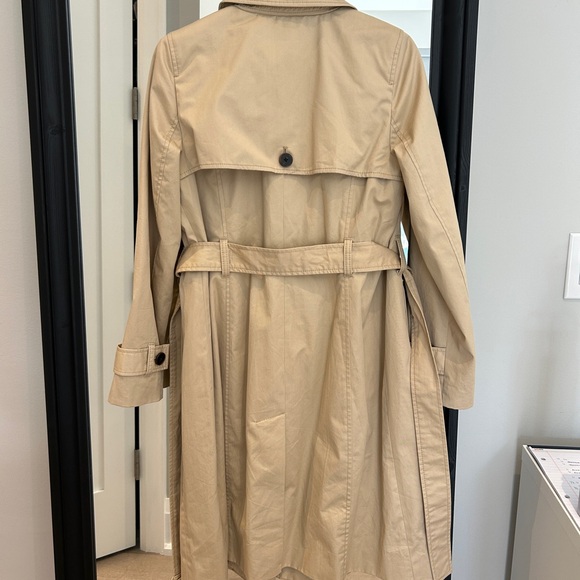 Banana Republic Essential Trench Coat - Picture 5 of 5